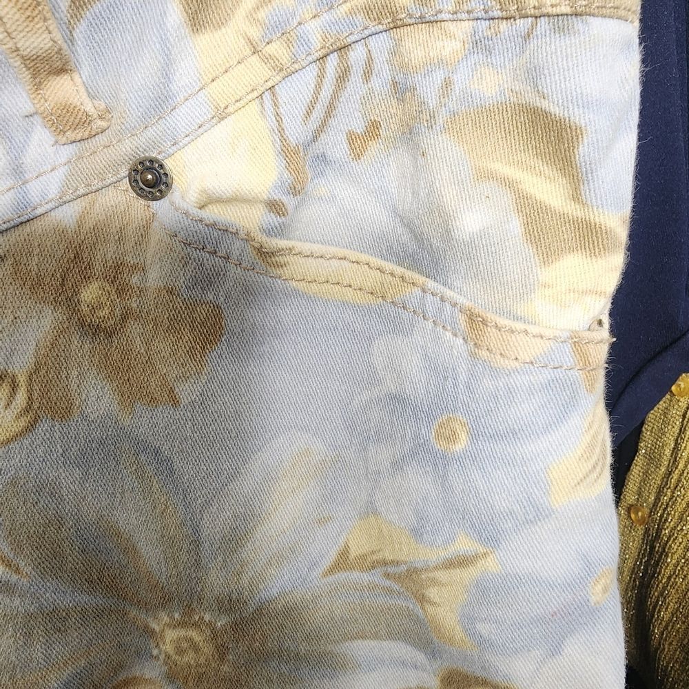 APANAGE Women’s Floral Print Pants Size 12 US Bootcut Beige Blue - Picture 3 of 7